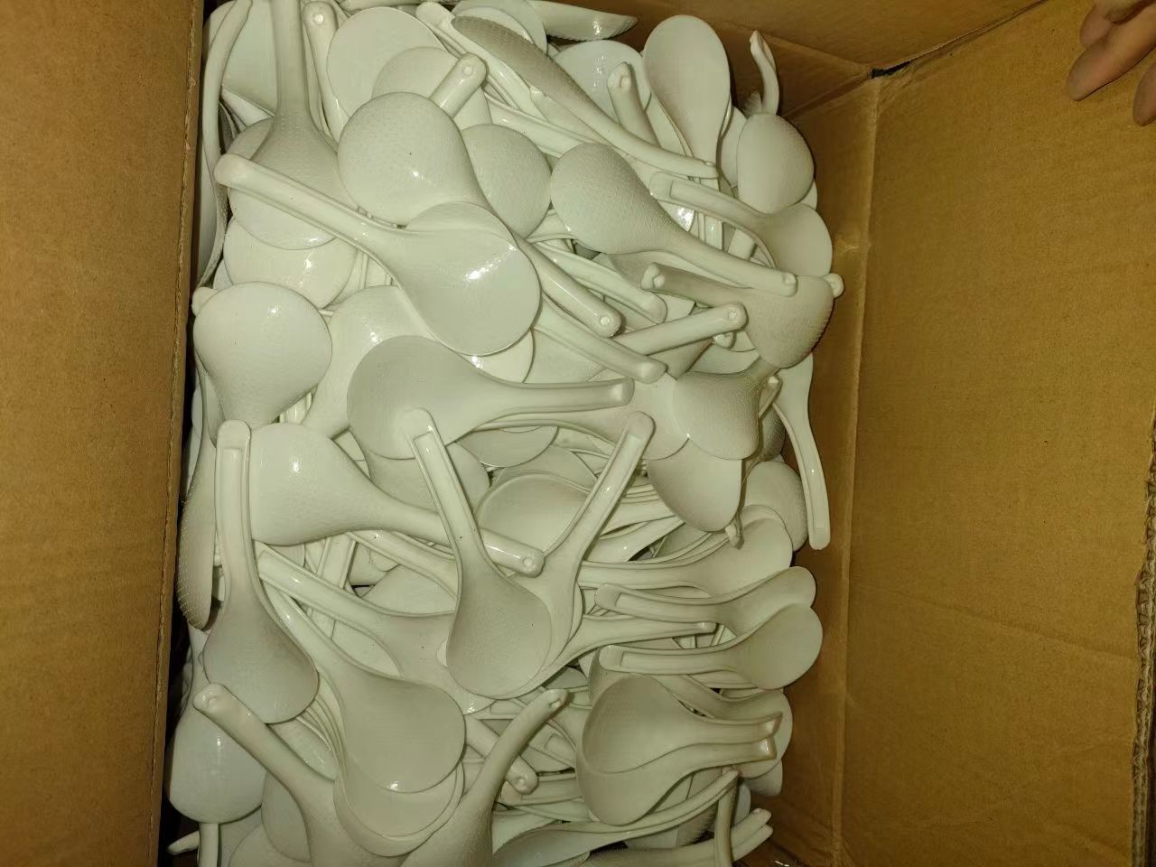 外贸餐具日用百货批发