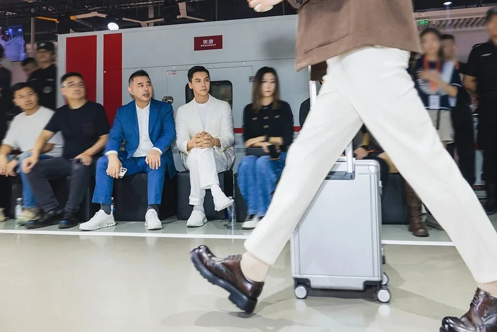 奥康国际时尚创新路,转型发展亦可期