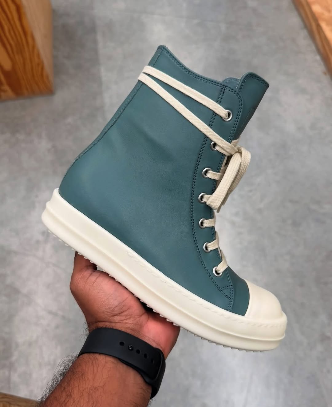 Rick Owens 2025 春夏鞋款新作即将发布