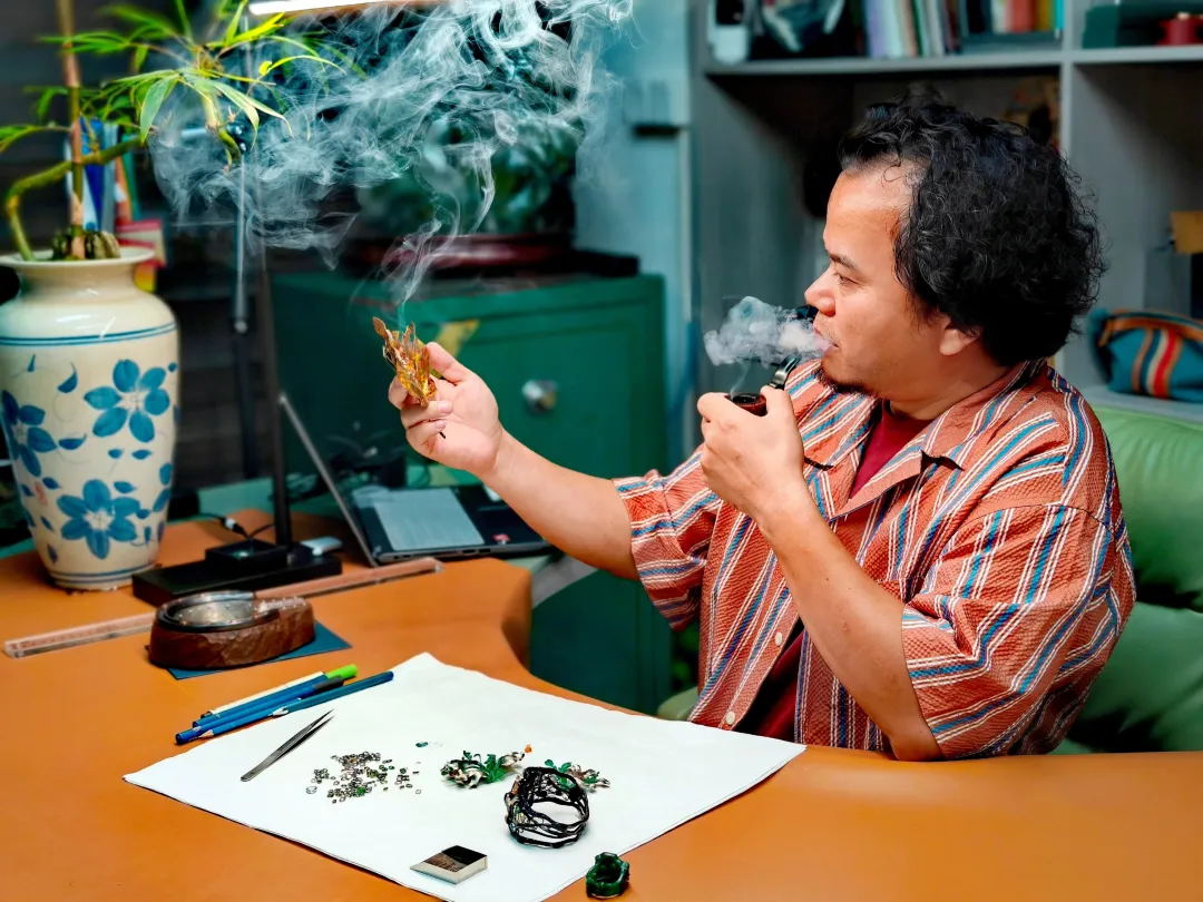 盛典顶级珠宝工艺时尚美学梁大钊大师钛金与大漆结合工艺