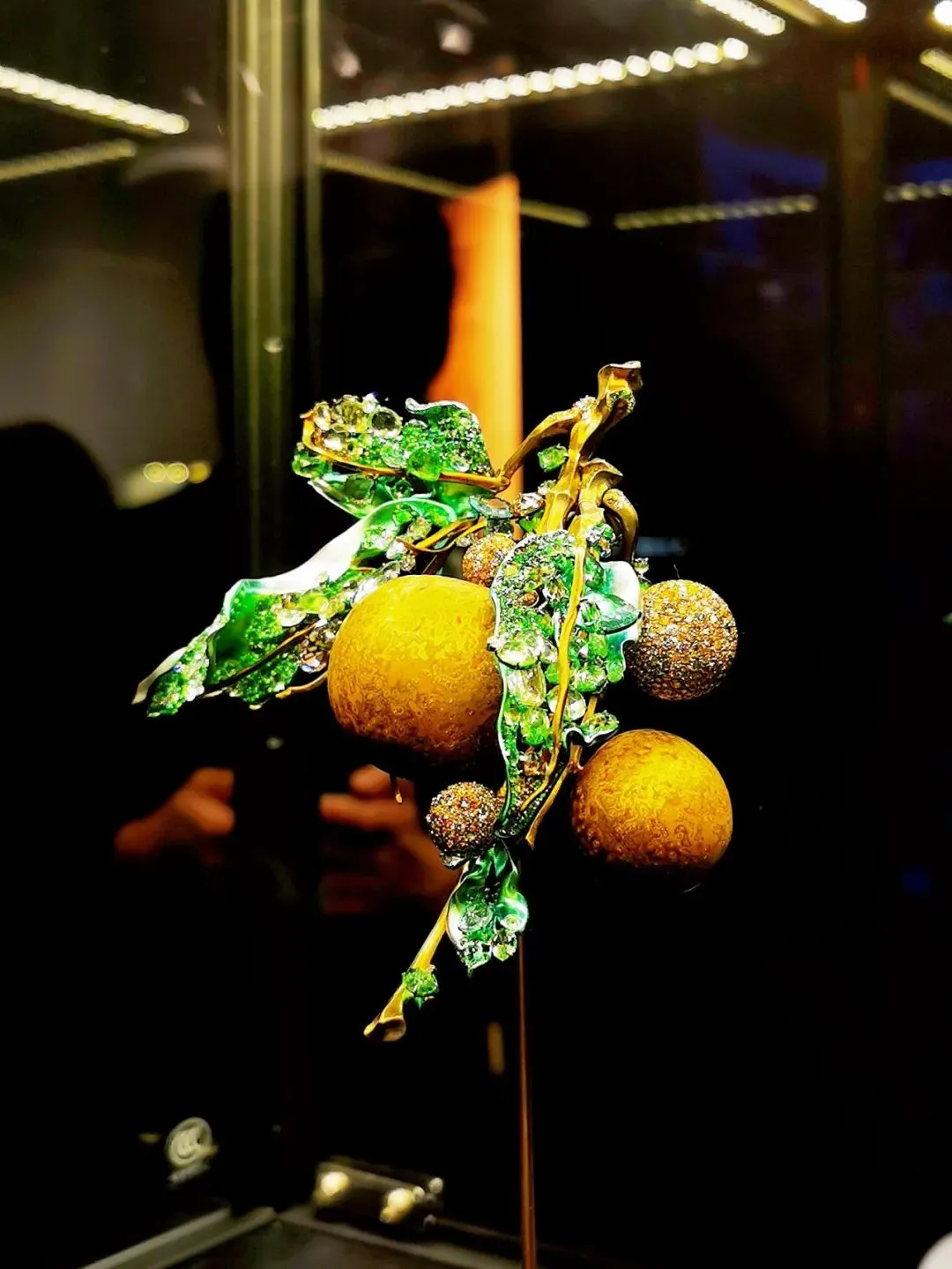 盛典顶级珠宝工艺时尚美学梁大钊大师钛金与大漆结合工艺