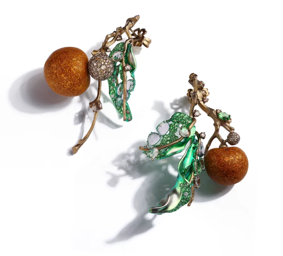 盛典顶级珠宝工艺时尚美学梁大钊大师钛金与大漆结合工艺