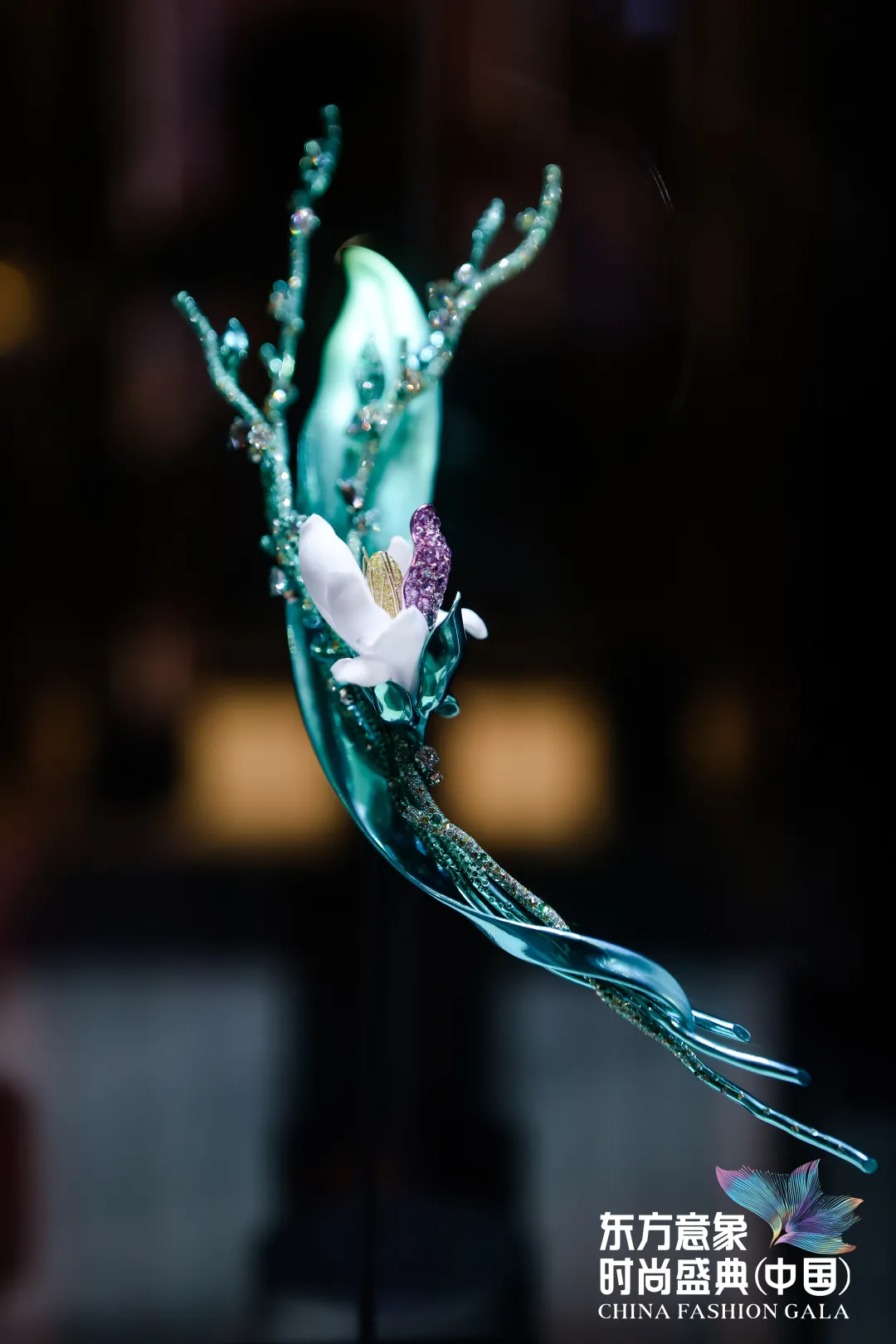 盛典顶级珠宝工艺时尚美学梁大钊大师钛金与大漆结合工艺