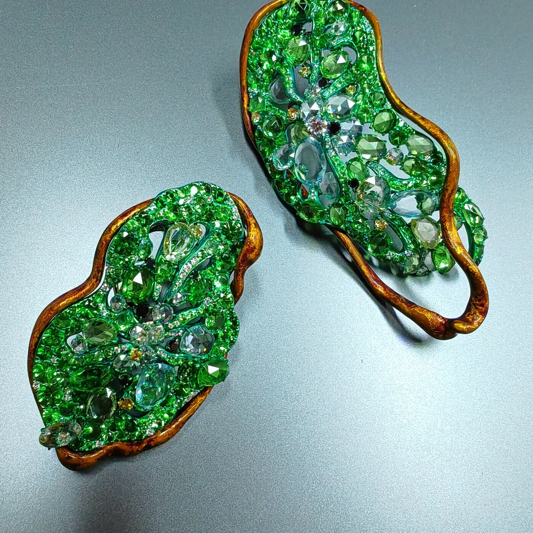 盛典顶级珠宝工艺时尚美学梁大钊大师钛金与大漆结合工艺