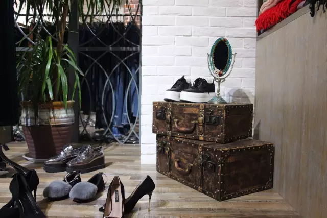 原创设计师店和时尚集合买手店探索服装批发零售新业态