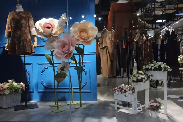 原创设计师店和时尚集合买手店探索服装批发零售新业态