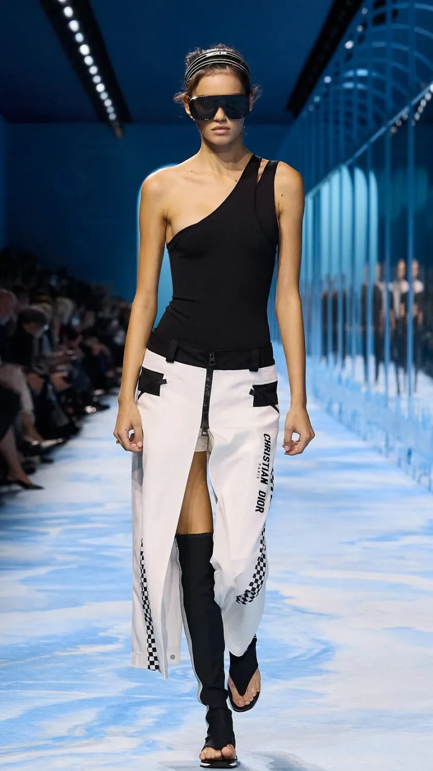 Dior2025春夏女装成衣秀