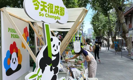 烟火成都老街新生,时尚买手探访潮流元素满满的祠堂街