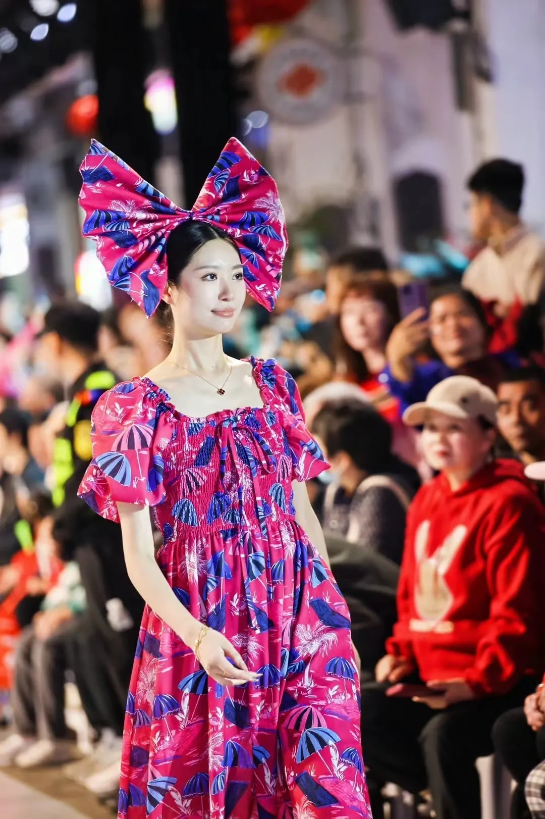 海口市龙华区新春时尚秀燃爆了骑楼