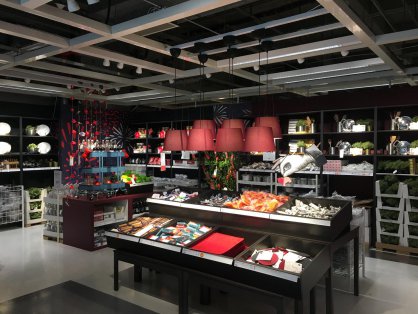 宜家被逼成了折扣店