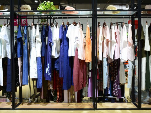 女装服装批发厂家一手货源