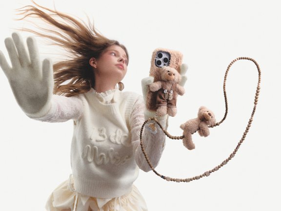 CASETiFY 推出 13DE MARZO 联名系列,开启萌趣毛绒之旅