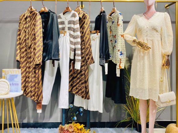 秋冬女装买手进货宝典:如何找到优质品牌折扣货源