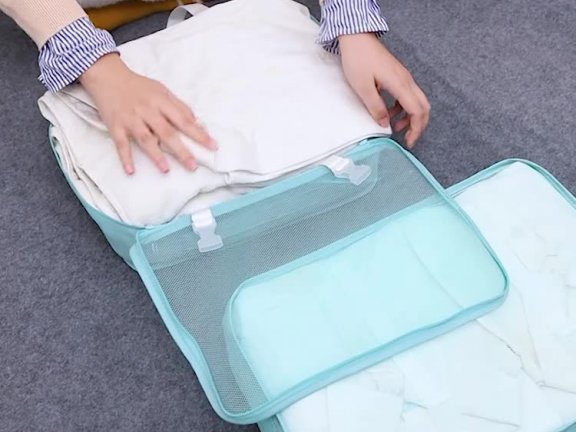 时尚大容量收纳袋解决收纳难题，满足多样需求