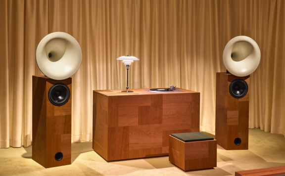 VALENTINO 携手 Terraforma 打造「L’Atelier Sonore」聆听空间