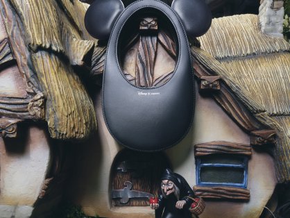 意大利高端时尚买手店ANTONIA打造迪士尼童话花园